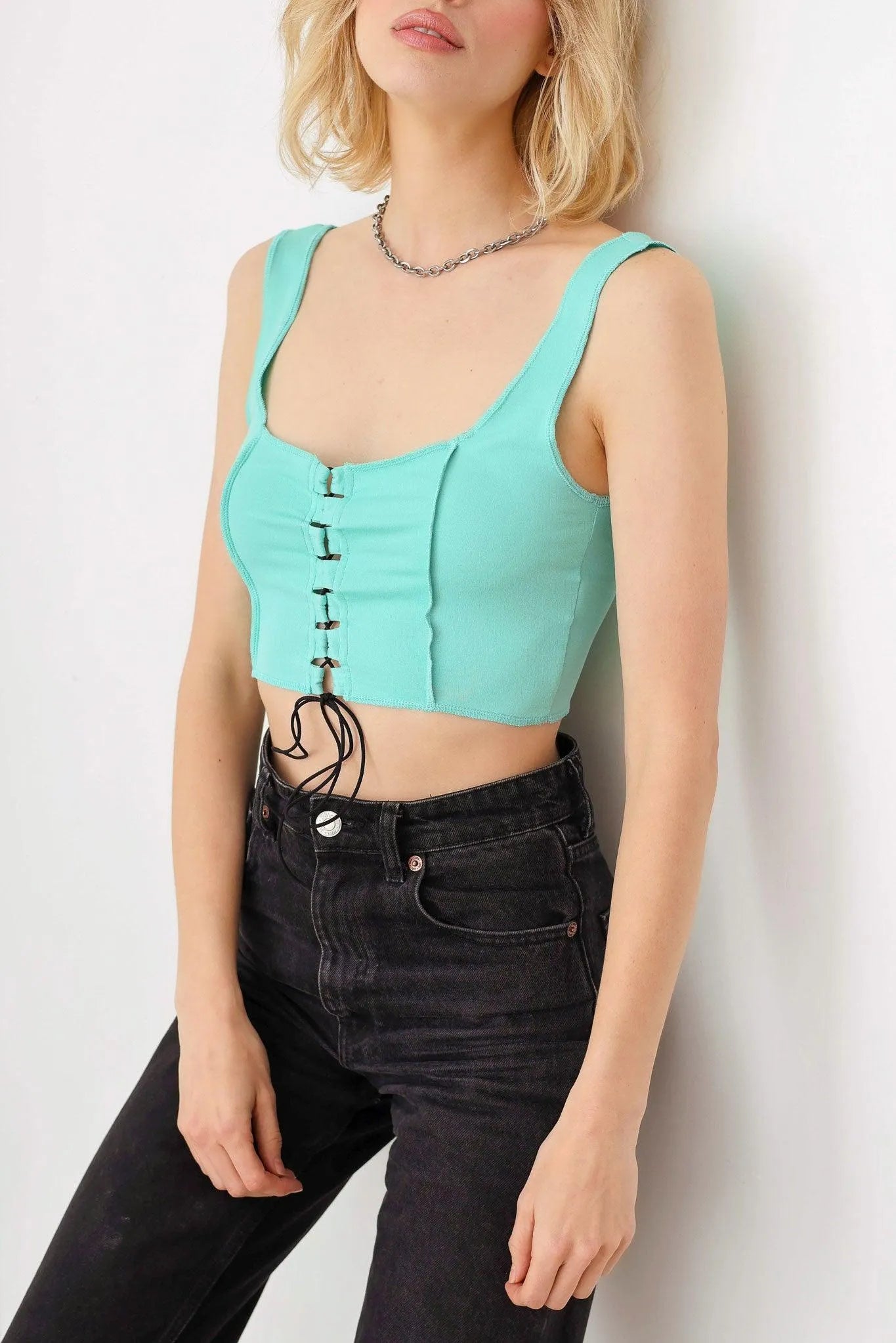Solid Lace-Up Sleeveless Round Neck Crop Top